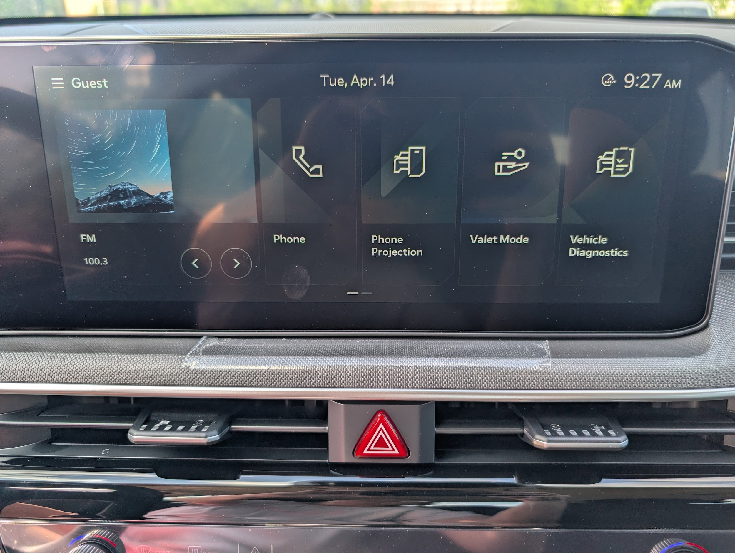 2025 Kia K5 LXS - Photo 13