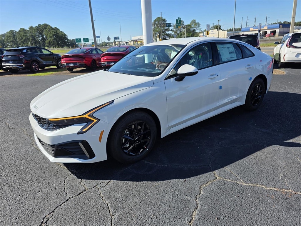 New 2026 Kia K5 LXS Sedan