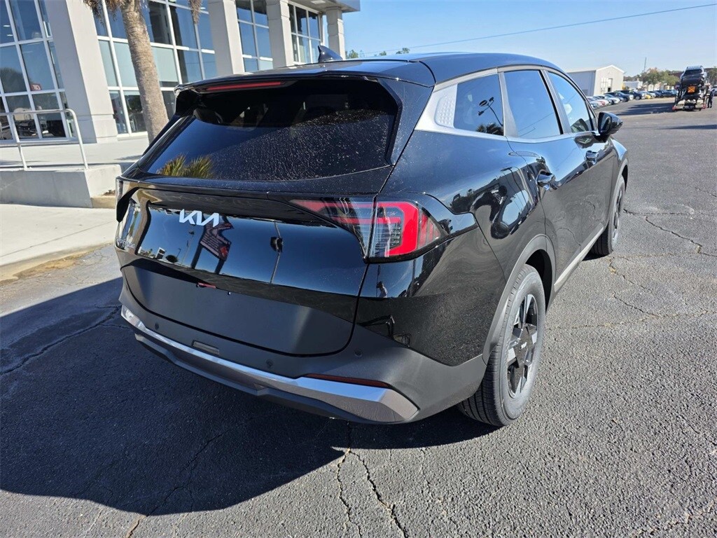 New 2026 Kia Sportage LX SUV