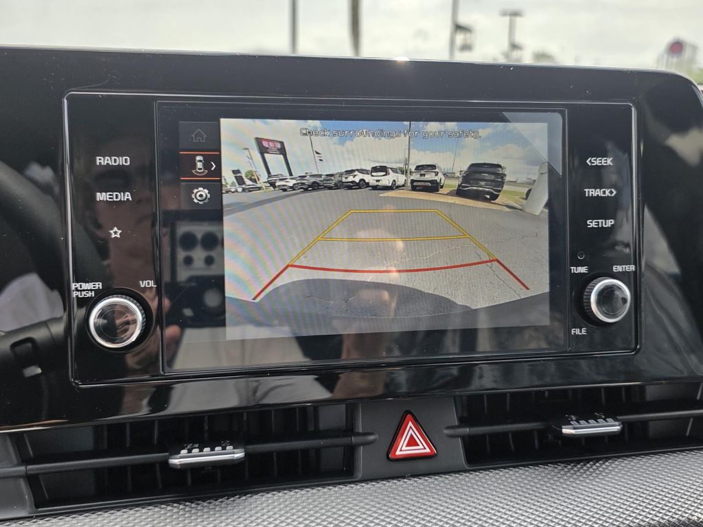 2025 Kia Sportage LX Hybrid - Photo 8