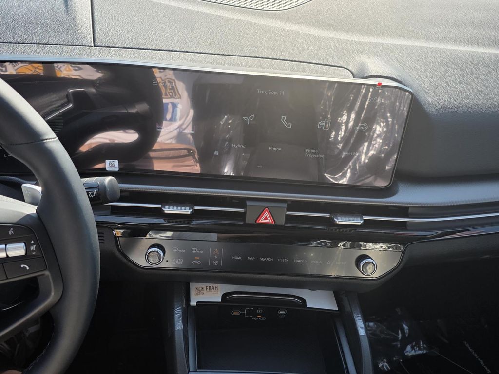 2026 Kia Sportage LX Hybrid - Photo 6