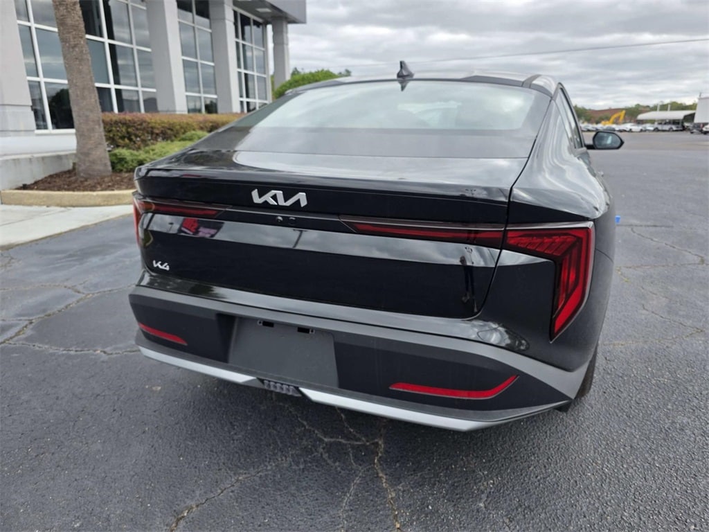 New 2025 Kia K4 LXS Sedan