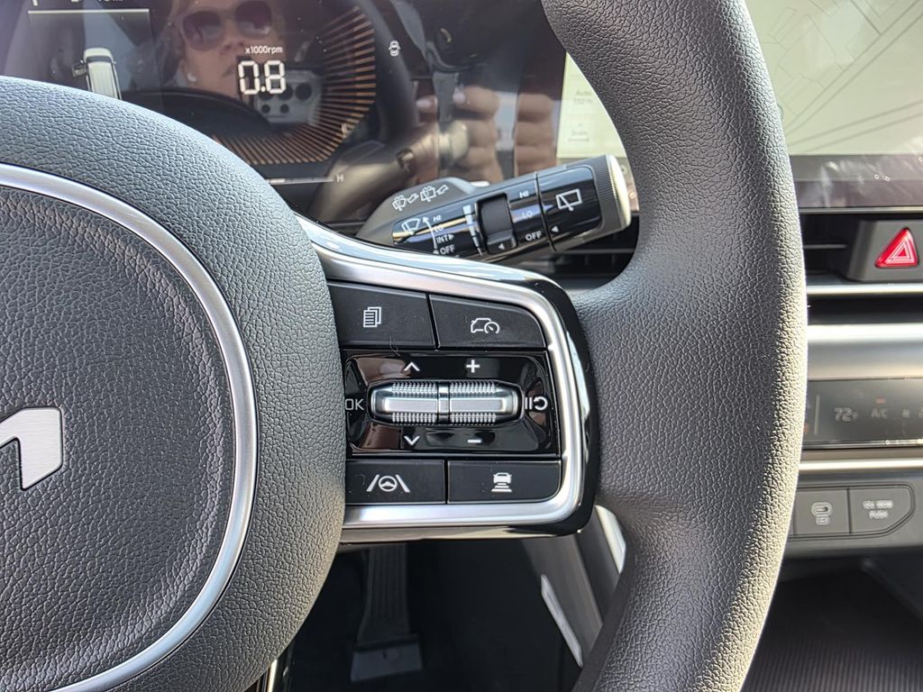2026 Kia Carnival LX - Photo 8