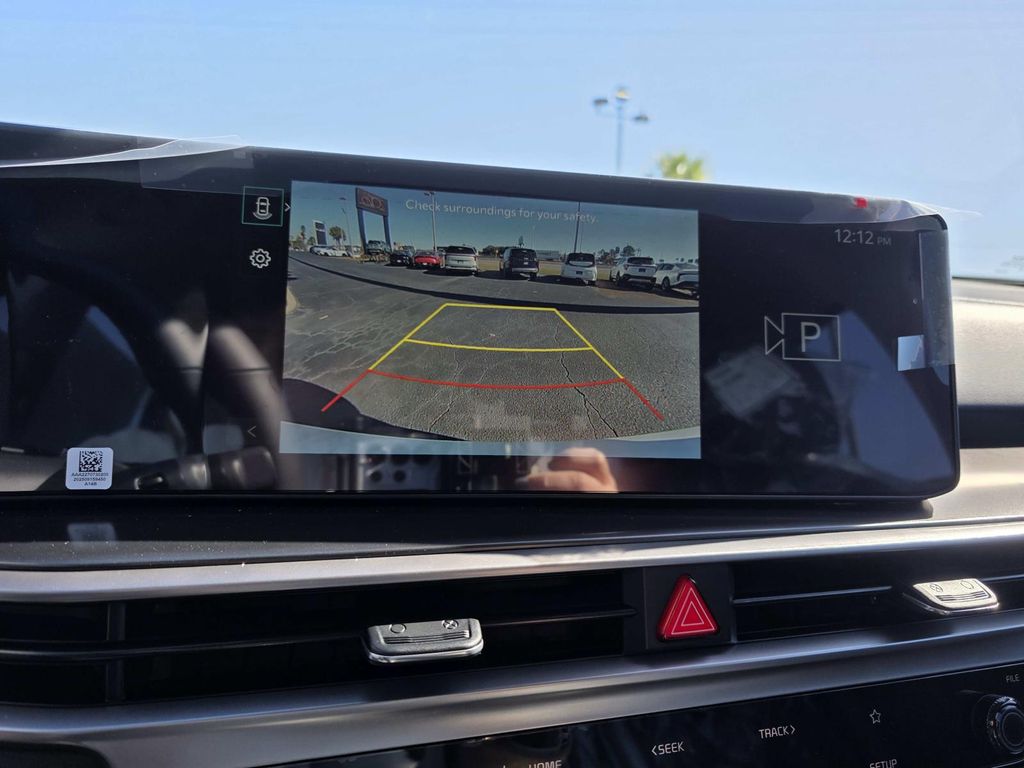 2026 Kia Sorento LX - Photo 13