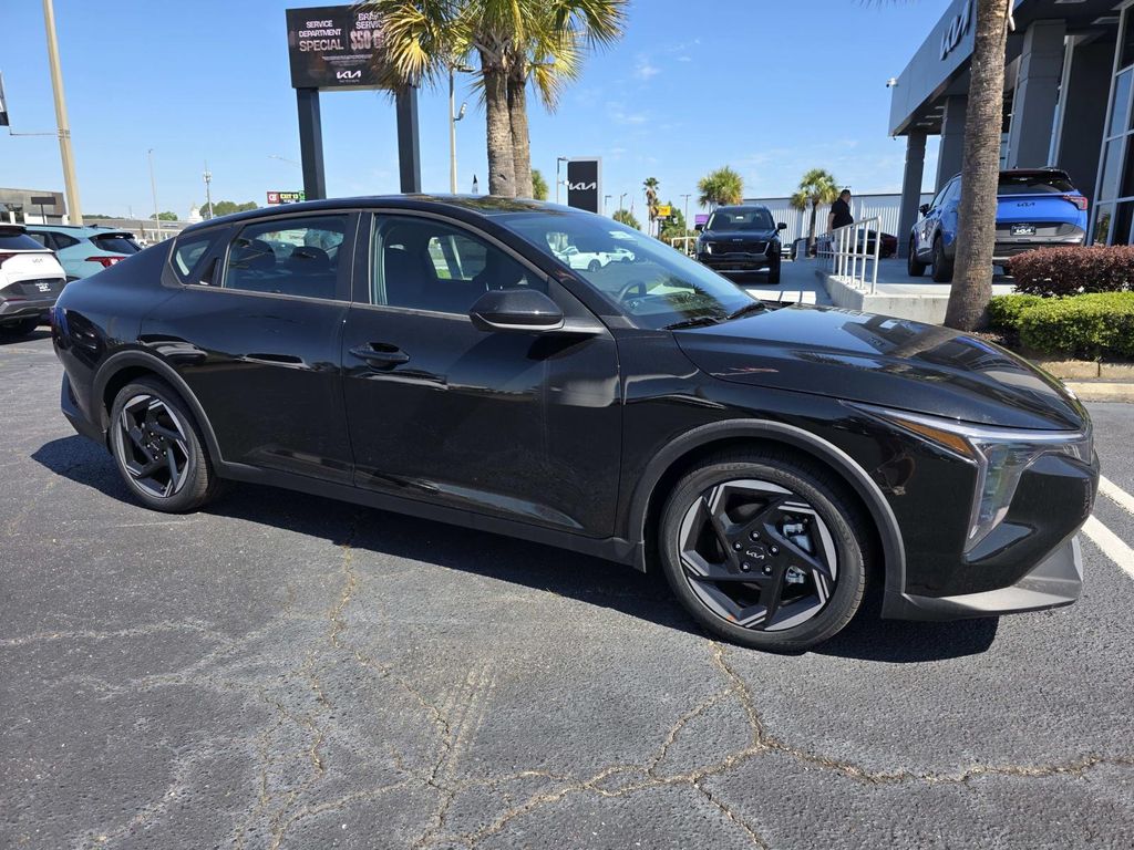 2026 Kia K4 EX AT's photo
