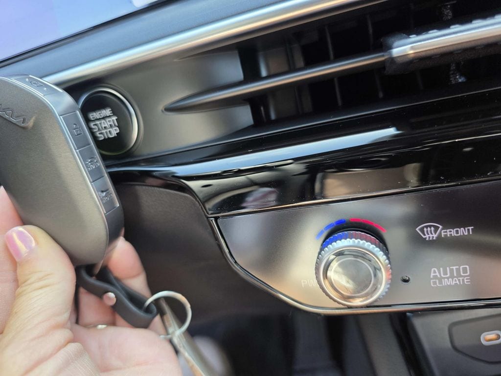2026 Kia K5 GT-Line - Photo 12
