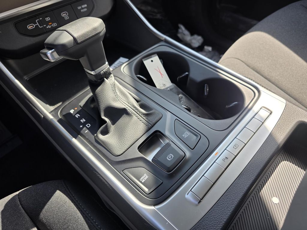 2026 Kia Carnival LX - Photo 7