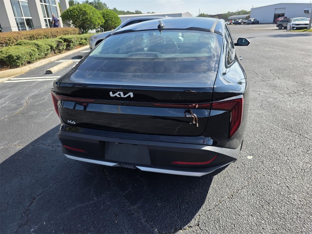 New 2025 Kia K4 LXS Sedan