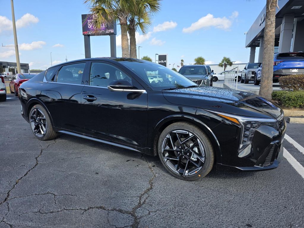 2026 Kia K4 GT-Line AT's photo
