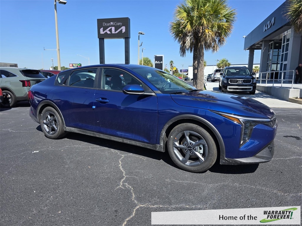 2025 Kia K4 LXS's photo