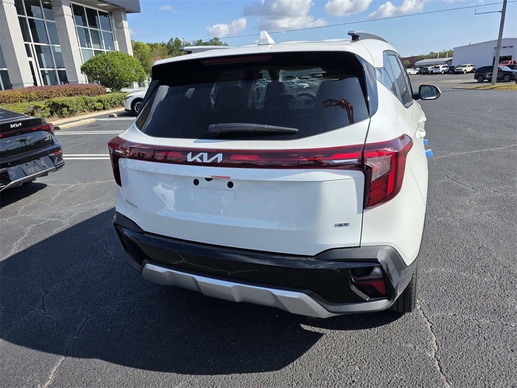 New 2026 Kia Seltos EX SUV
