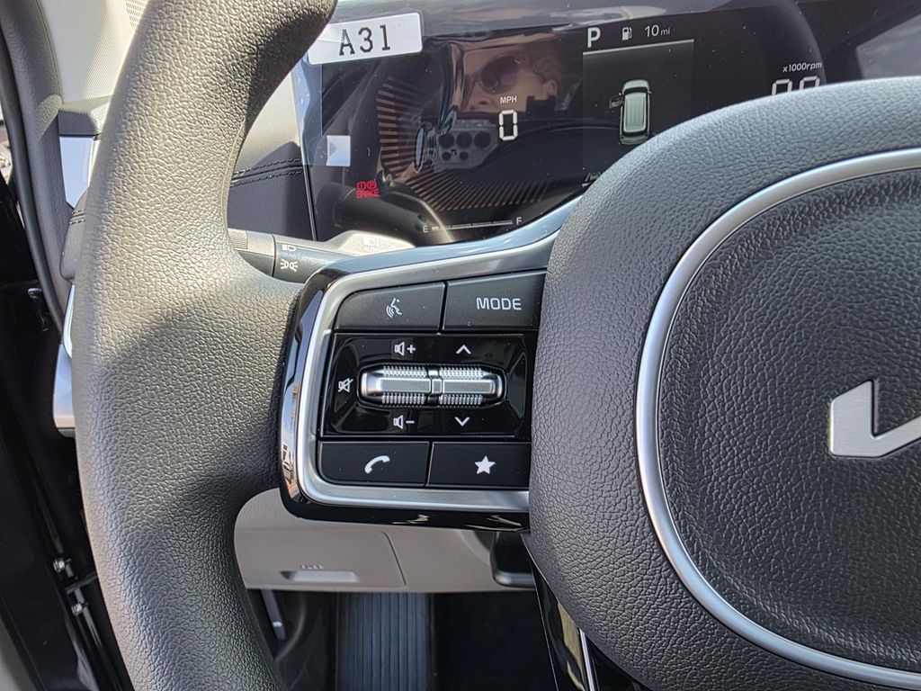 2026 Kia Carnival LX - Photo 9