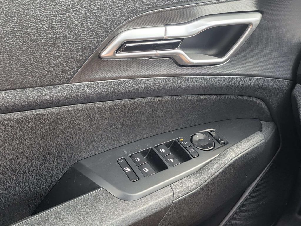 2026 Kia Sportage LX - Photo 12