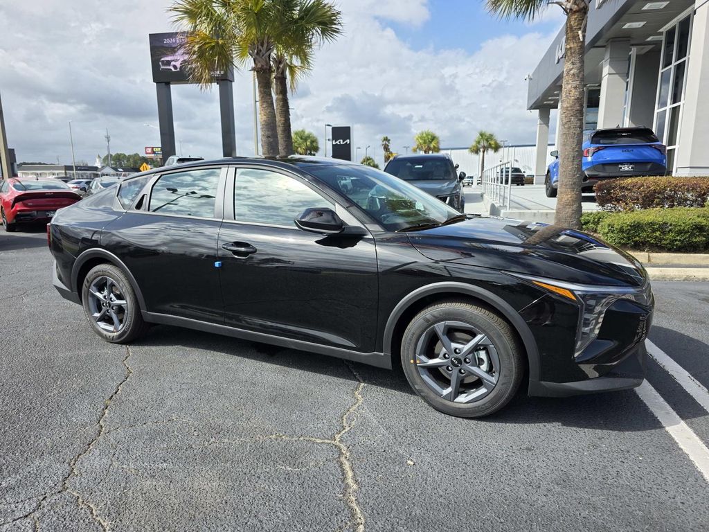 2026 Kia K4 LXS AT's photo