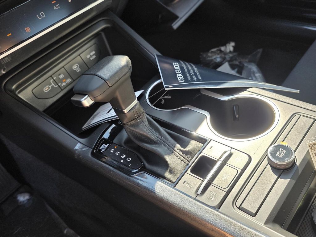2026 Kia K5 LXS - Photo 8