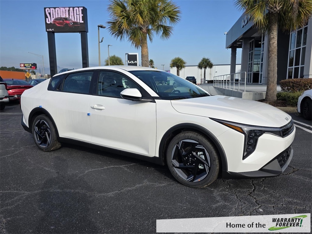 2025 Kia K4 EX's photo