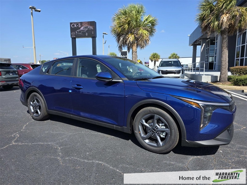 New 2025 Kia K4 LXS Sedan