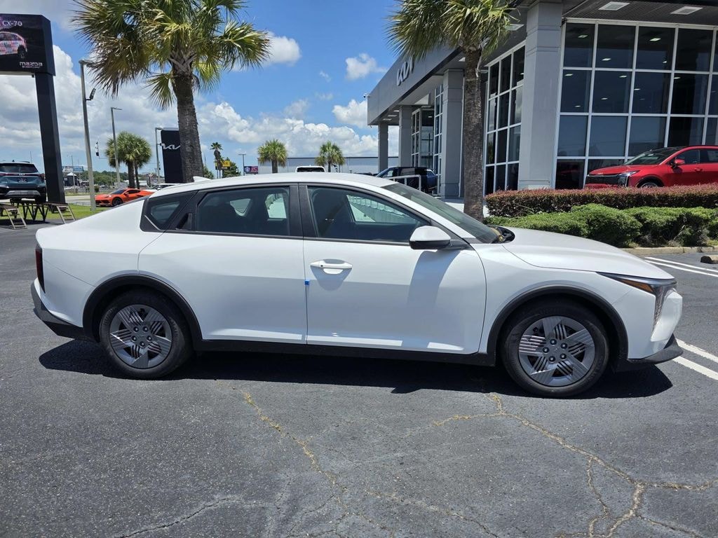 New 2026 Kia K4 LX Sedan