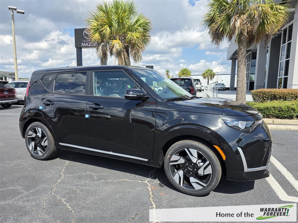 2025 Kia Soul GT-Line's photo