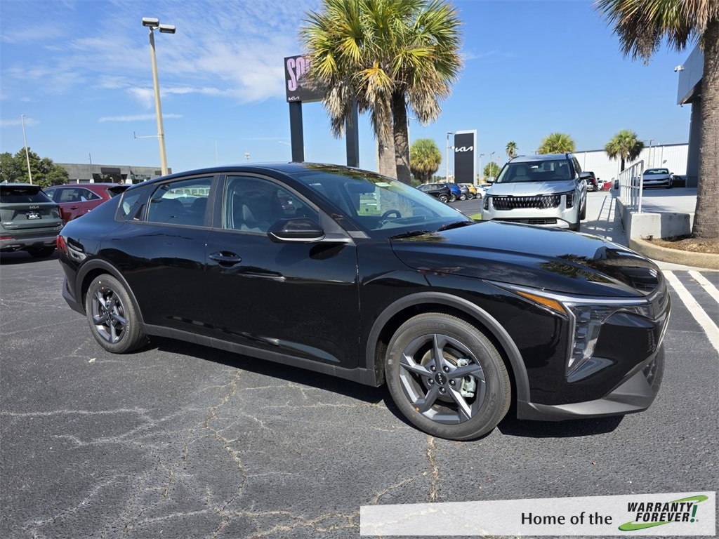2025 Kia K4 LXS's photo