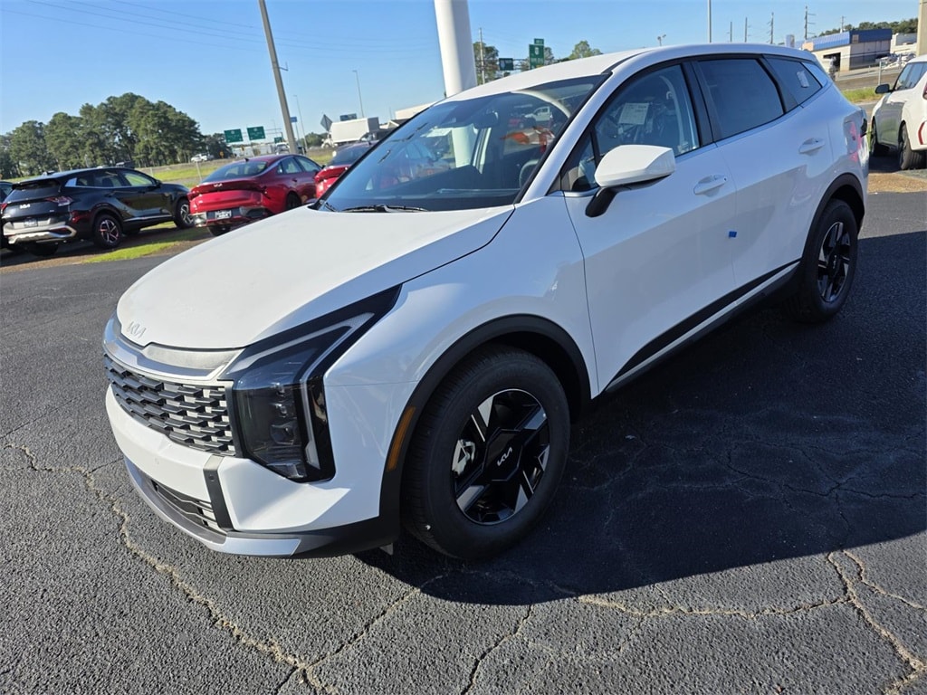 New 2026 Kia Sportage LX SUV
