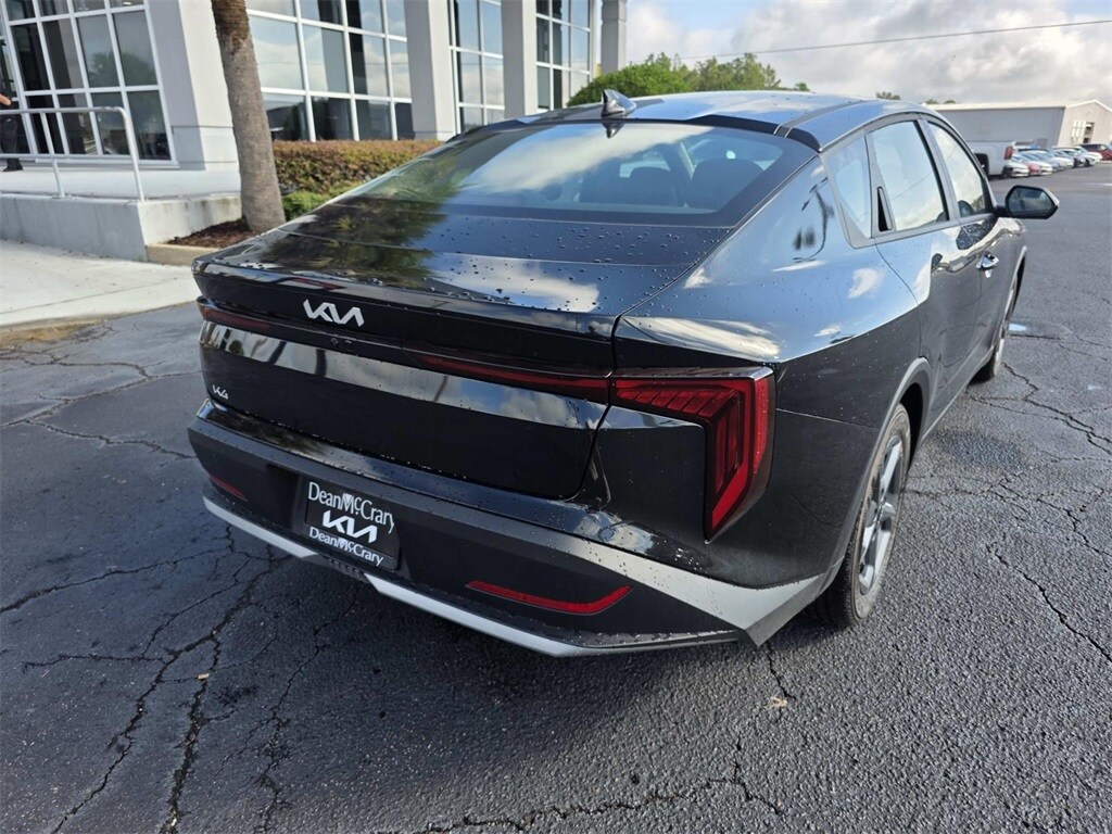 New 2025 Kia K4 LXS Sedan