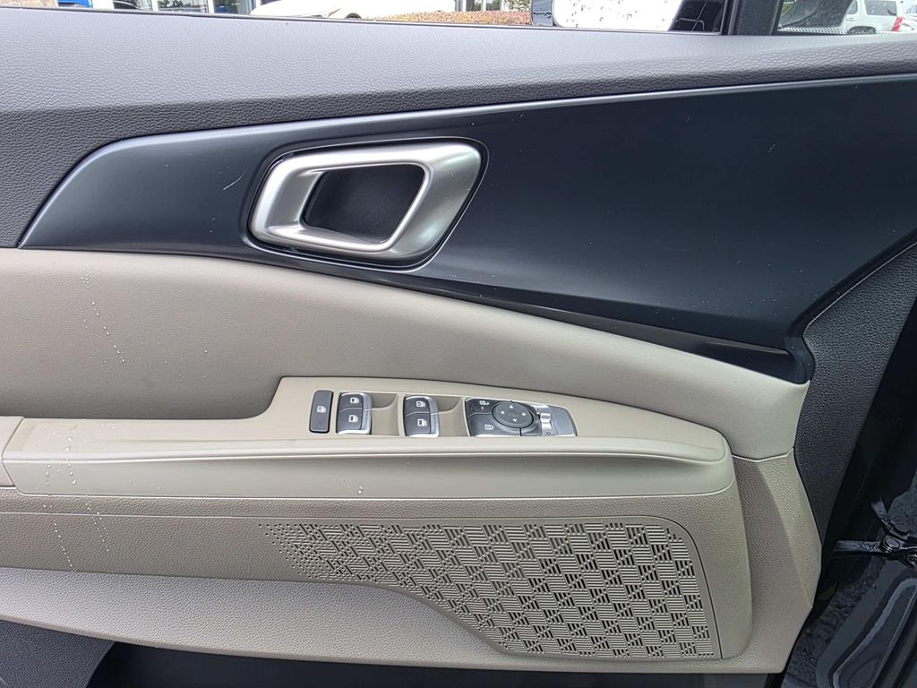 2026 Kia Carnival LXS - Photo 10