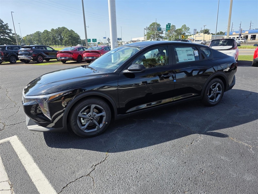 New 2025 Kia K4 LXS Sedan