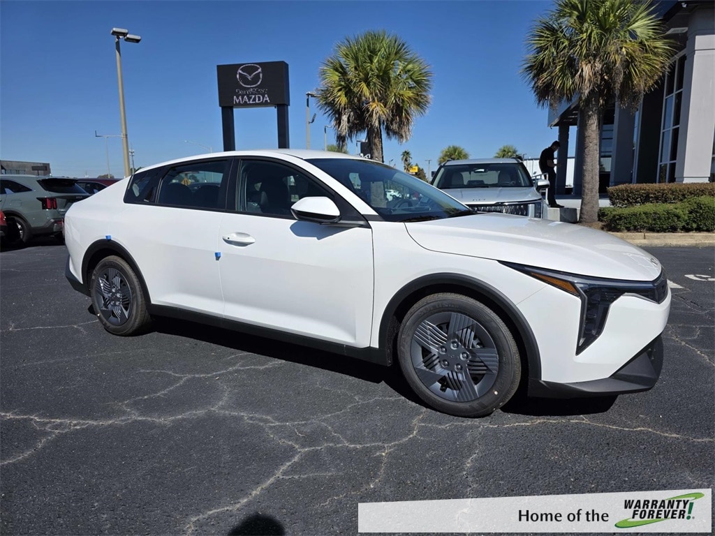 2025 Kia K4 LX's photo