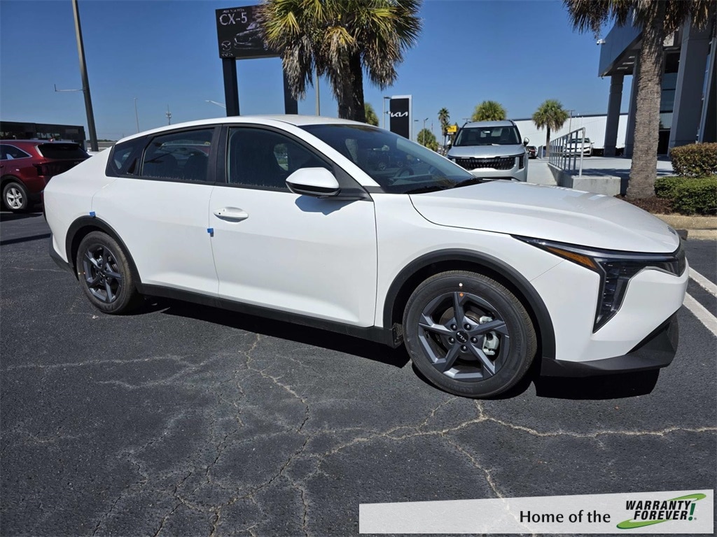 2025 Kia K4 LXS's photo