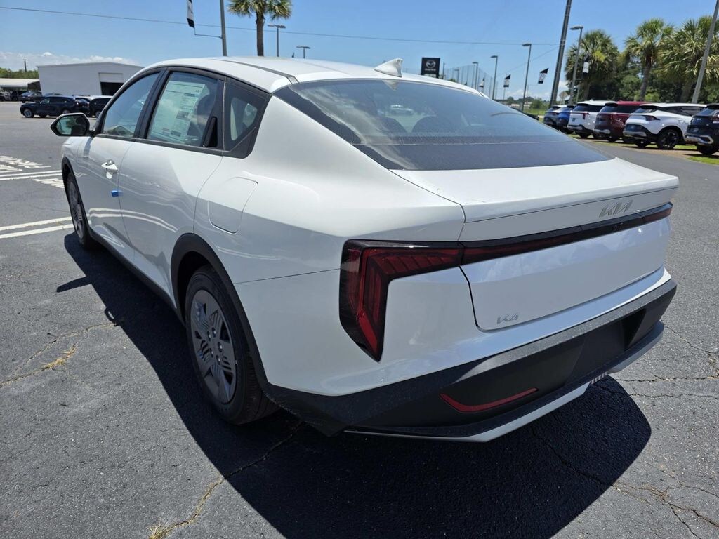 New 2026 Kia K4 LX Sedan