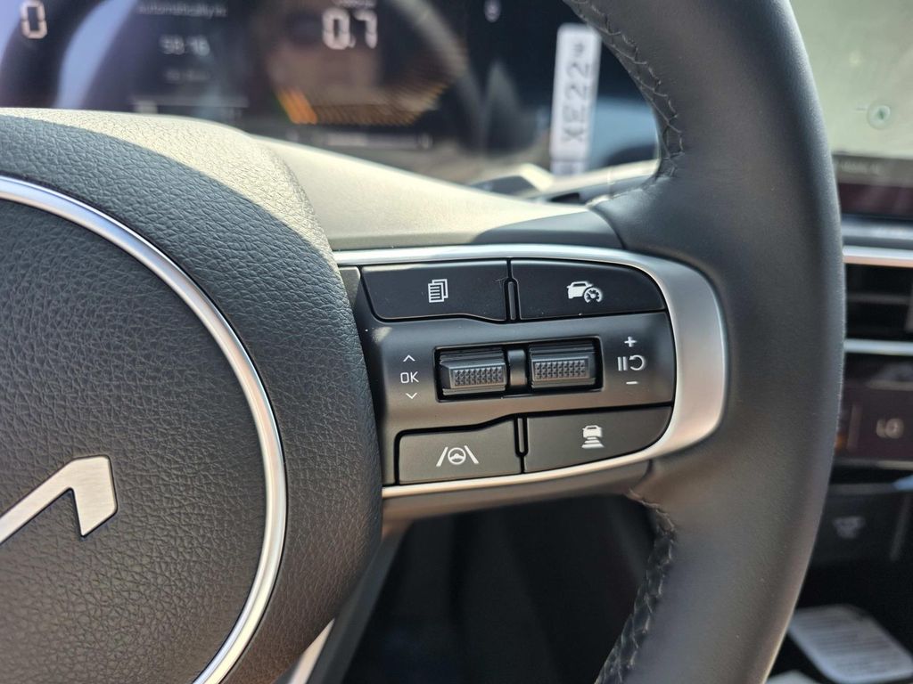2026 Kia K5 GT-Line - Photo 13