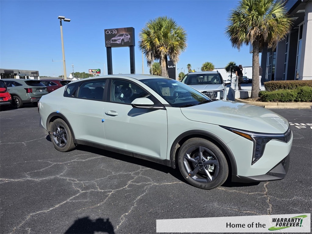 2025 Kia K4 LXS's photo