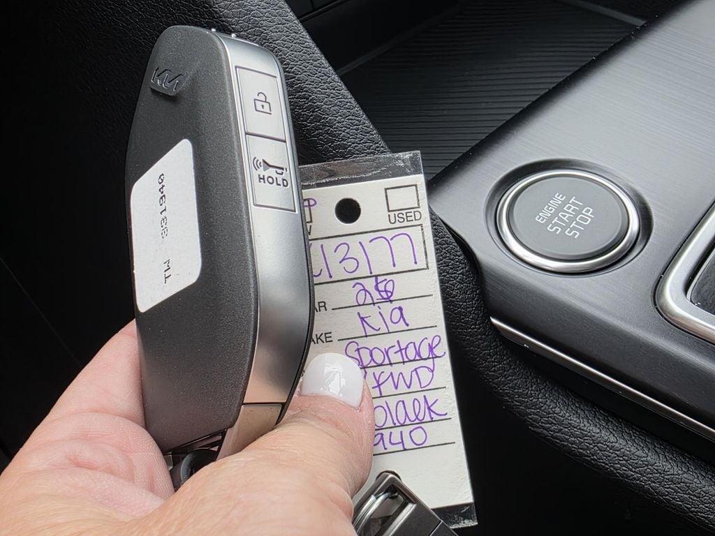 2026 Kia Sportage LX - Photo 11