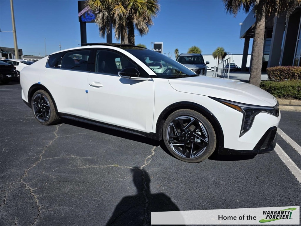 New 2025 Kia K4 GT-Line Sedan
