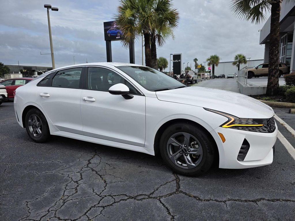 2023 Kia Optima LXS FWD's photo