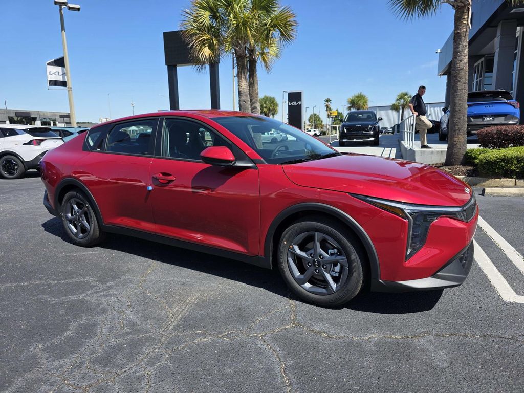 2026 Kia K4 LXS AT's photo