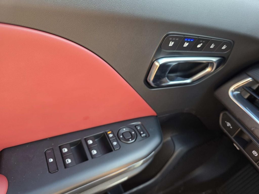2026 Kia K4 GT-Line - Photo 13