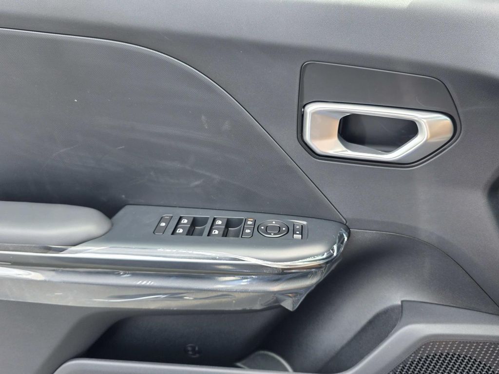 2026 Kia K4 LXS - Photo 12