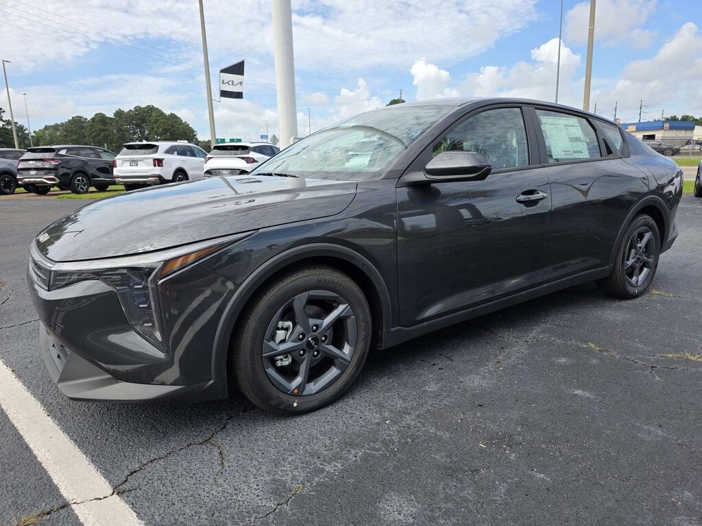 New 2026 Kia K4 LXS Sedan