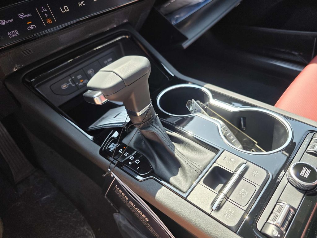 2026 Kia K5 GT-Line - Photo 9