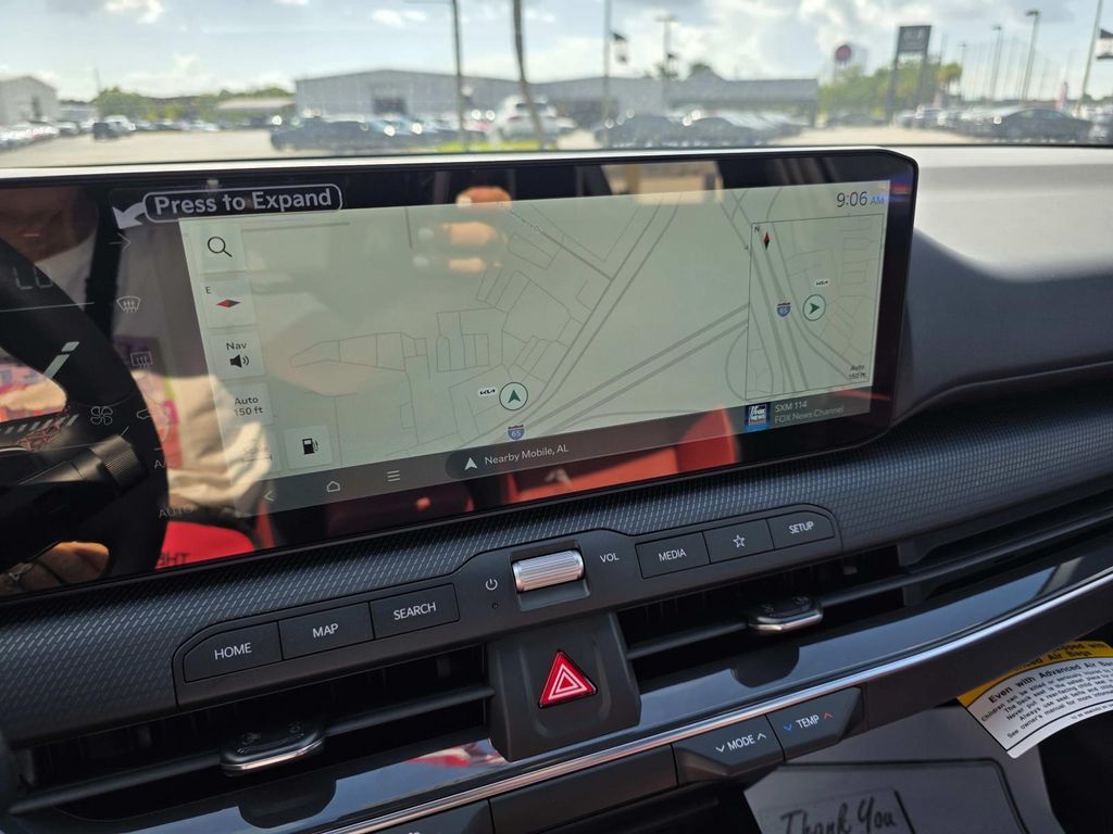 2026 Kia K4 GT-Line - Photo 9