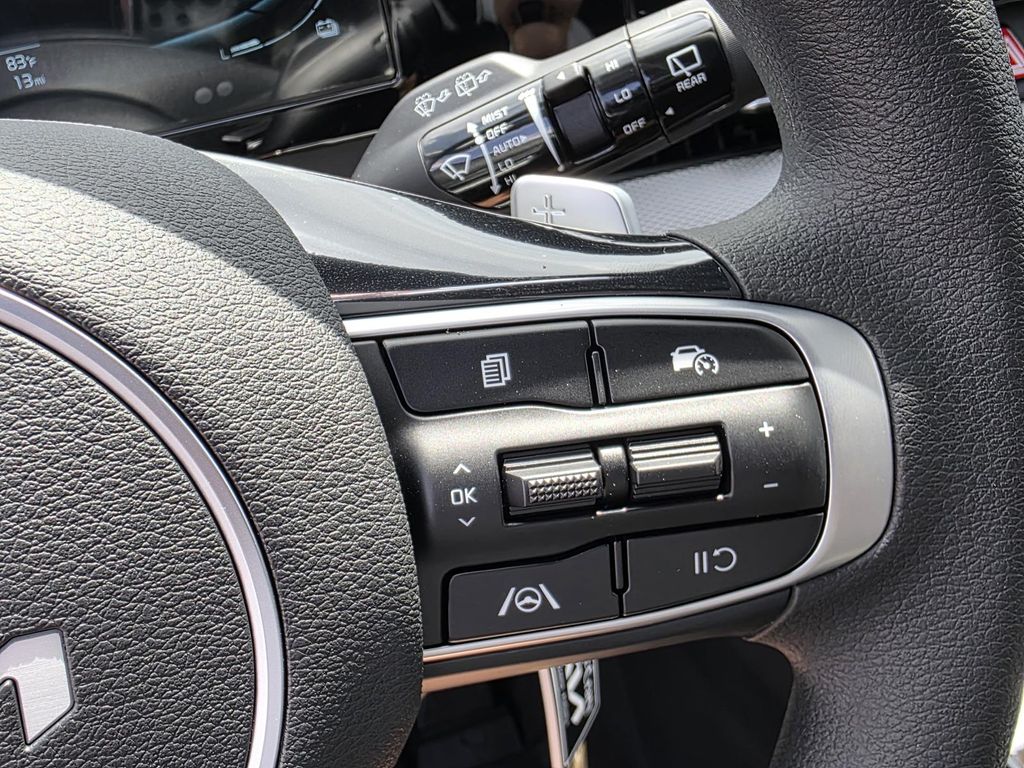 2025 Kia Sportage LX Hybrid - Photo 9