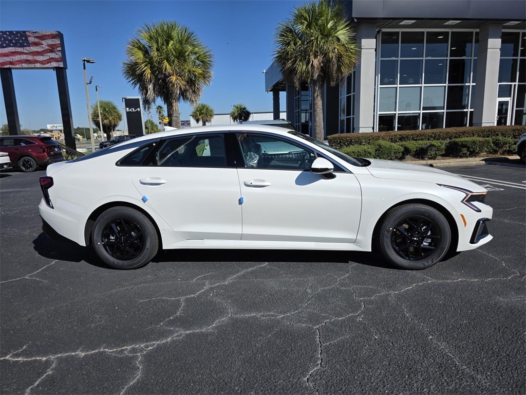 New 2026 Kia K5 LXS Sedan