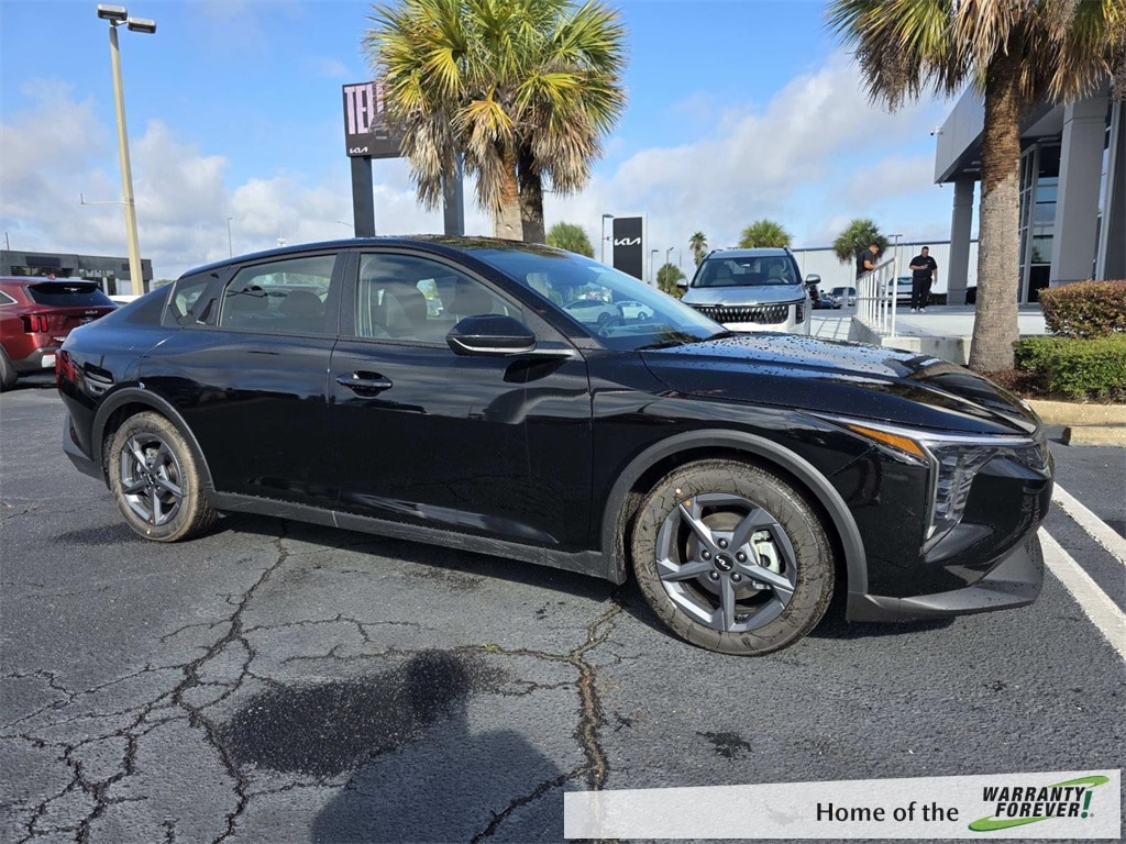 2025 Kia K4 LXS's photo