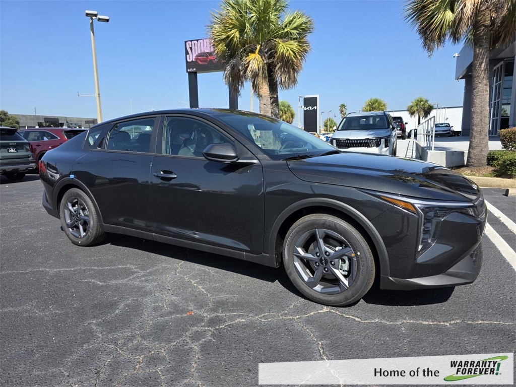 2025 Kia K4 LXS's photo