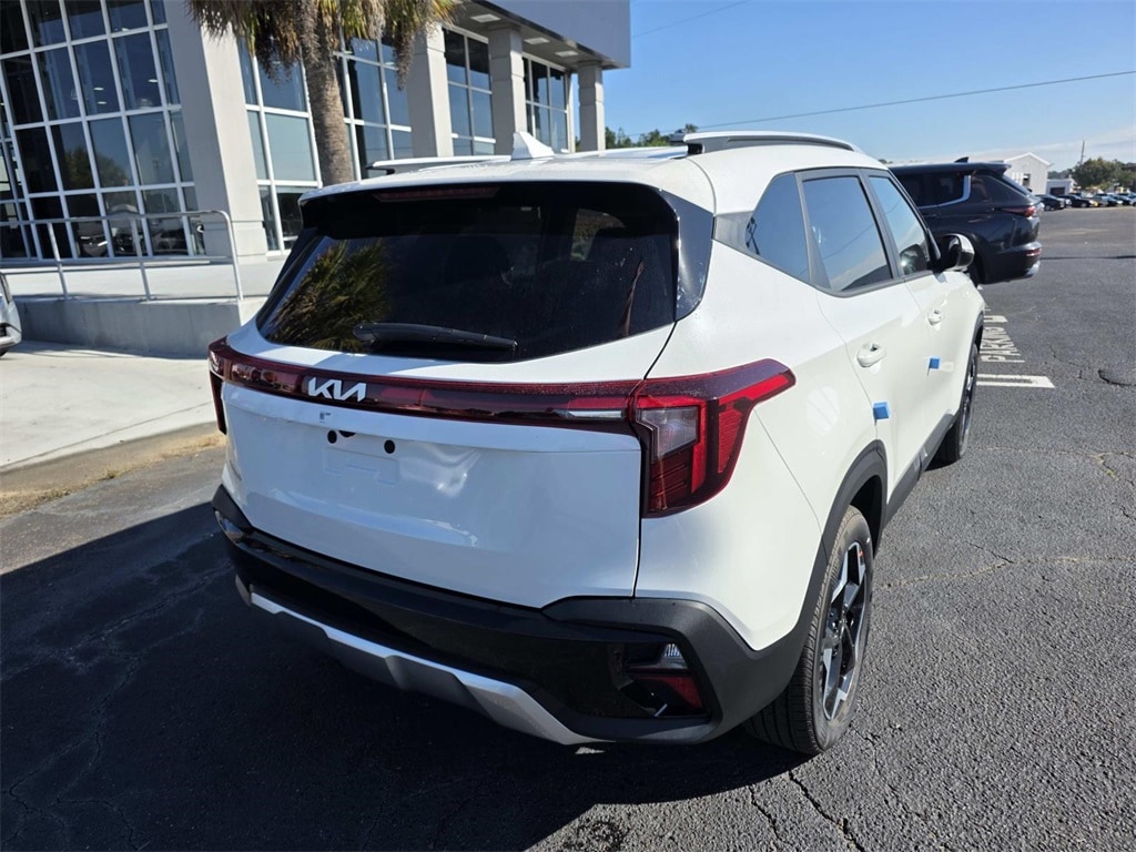 New 2026 Kia Seltos S SUV