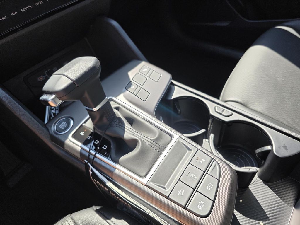 2026 Kia Sportage EX - Photo 9