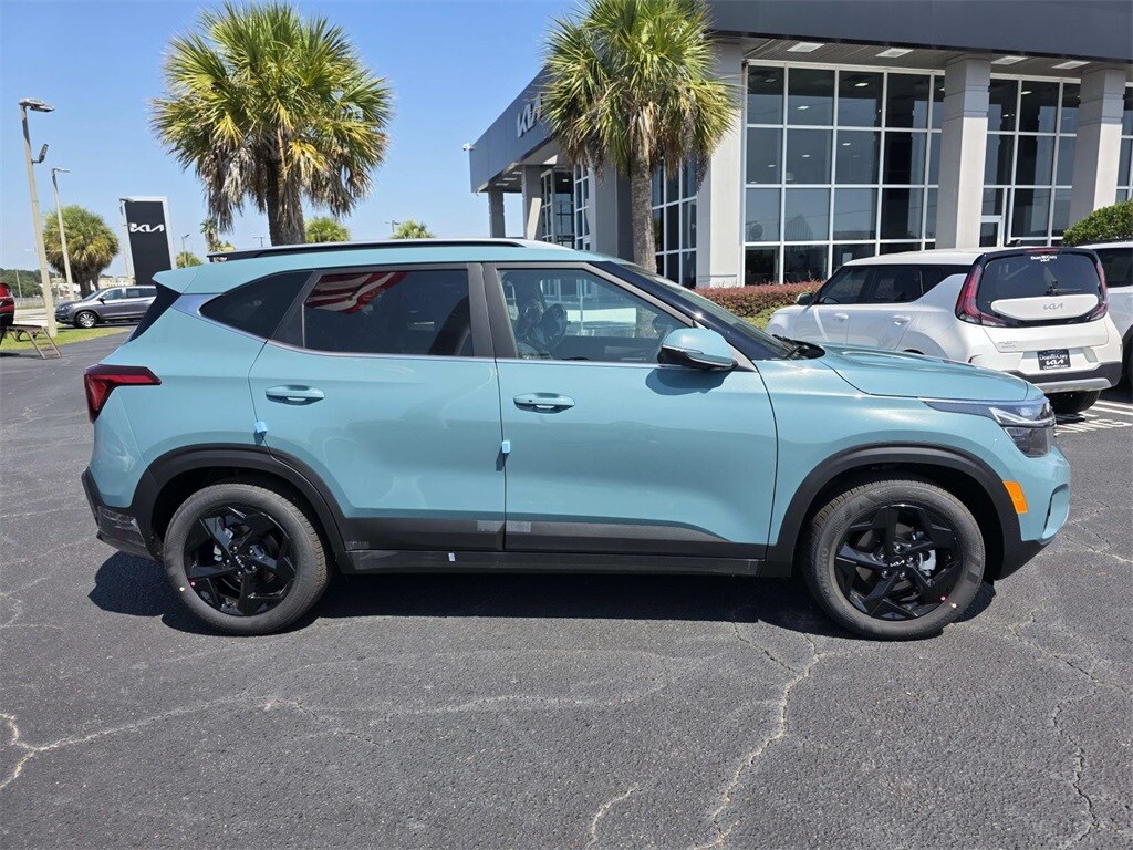 New 2026 Kia Seltos EX SUV