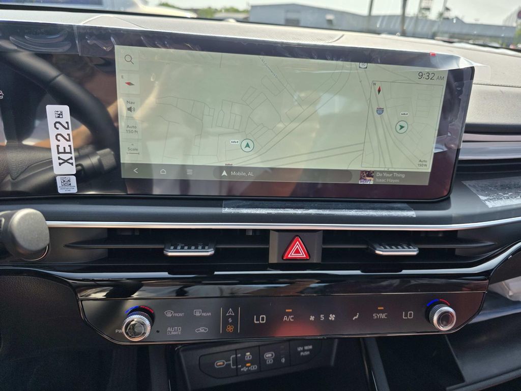 2026 Kia K5 GT-Line - Photo 8
